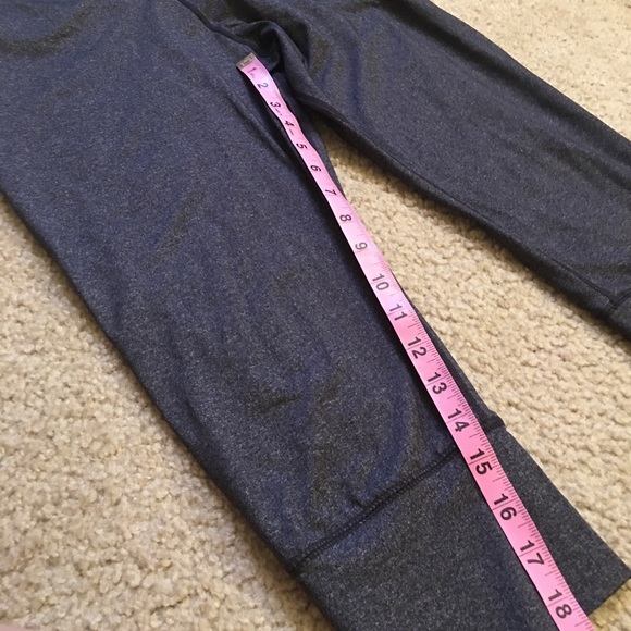 Zumba Fitness So Bootyful Capri Leggings in  Gray - Picture 3 of 13